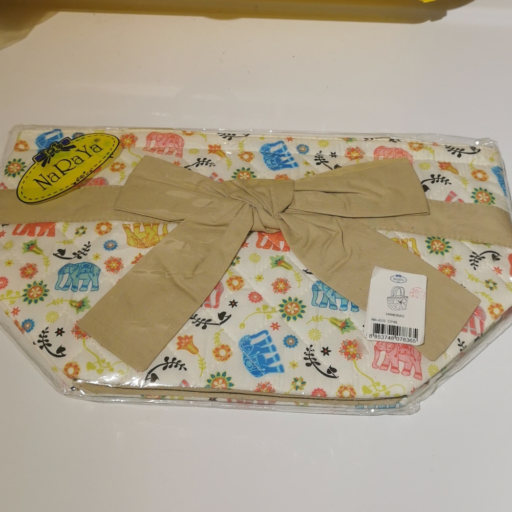 Naraya cotton quilted tote, handmade in Thailand